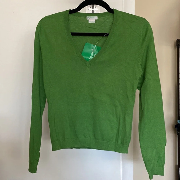 NWT Benetton Green V Neck Cashmere Blend Sweater Size XS - Picture 2 of 5